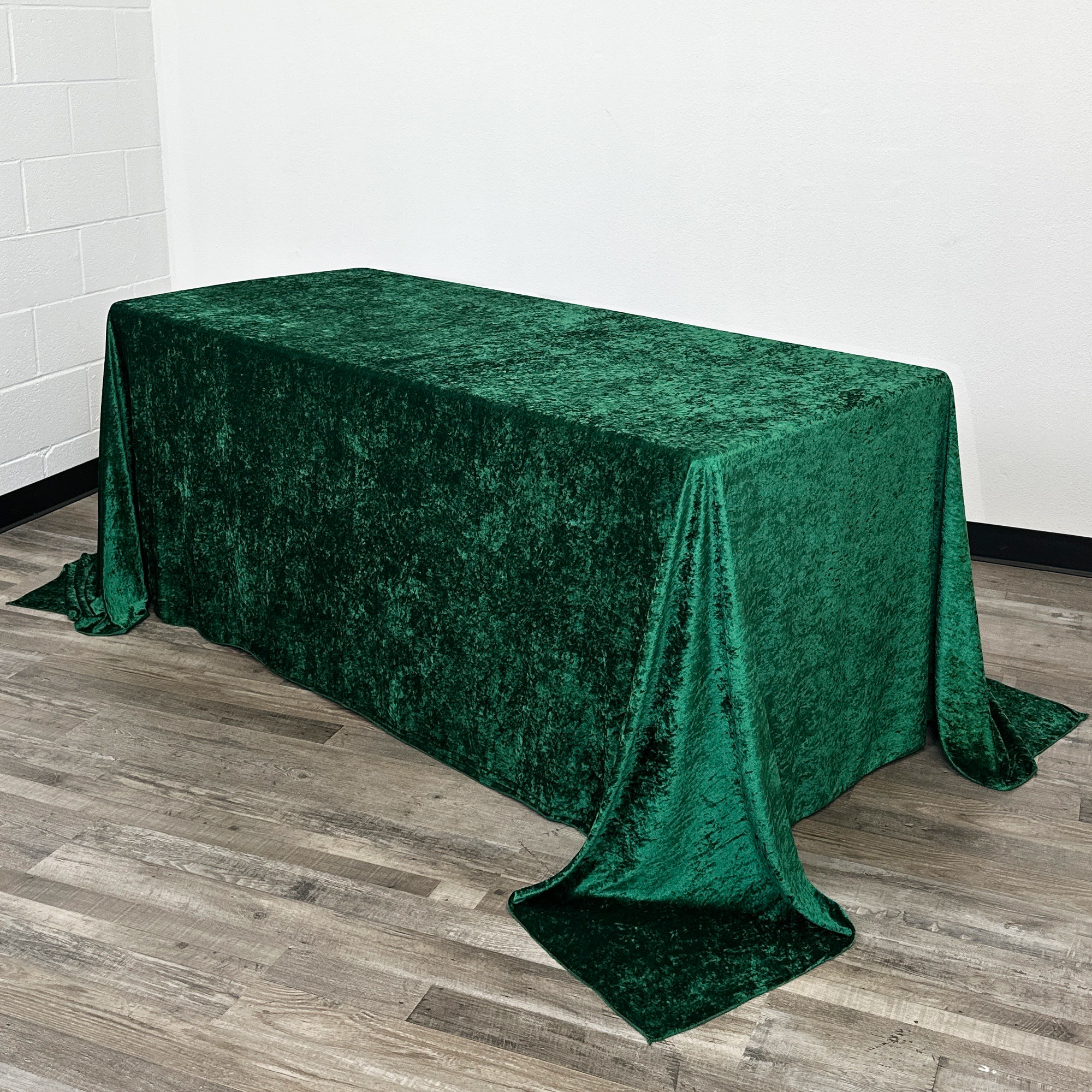 90 x 132 Inch Rectangular Crushed Velvet Tablecloth Emerald Green