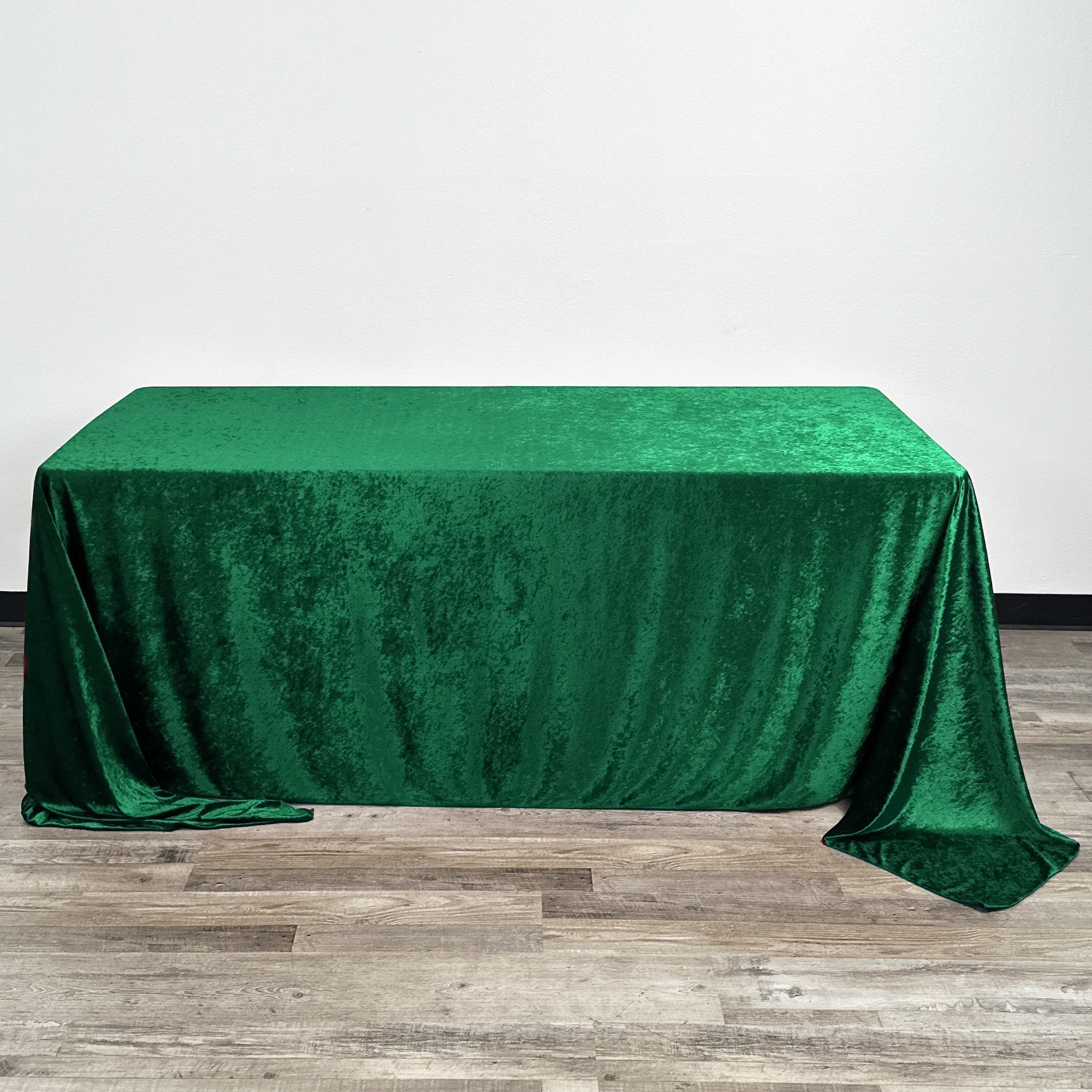 90 x 132 Inch Rectangular Crushed Velvet Tablecloth Emerald Green front