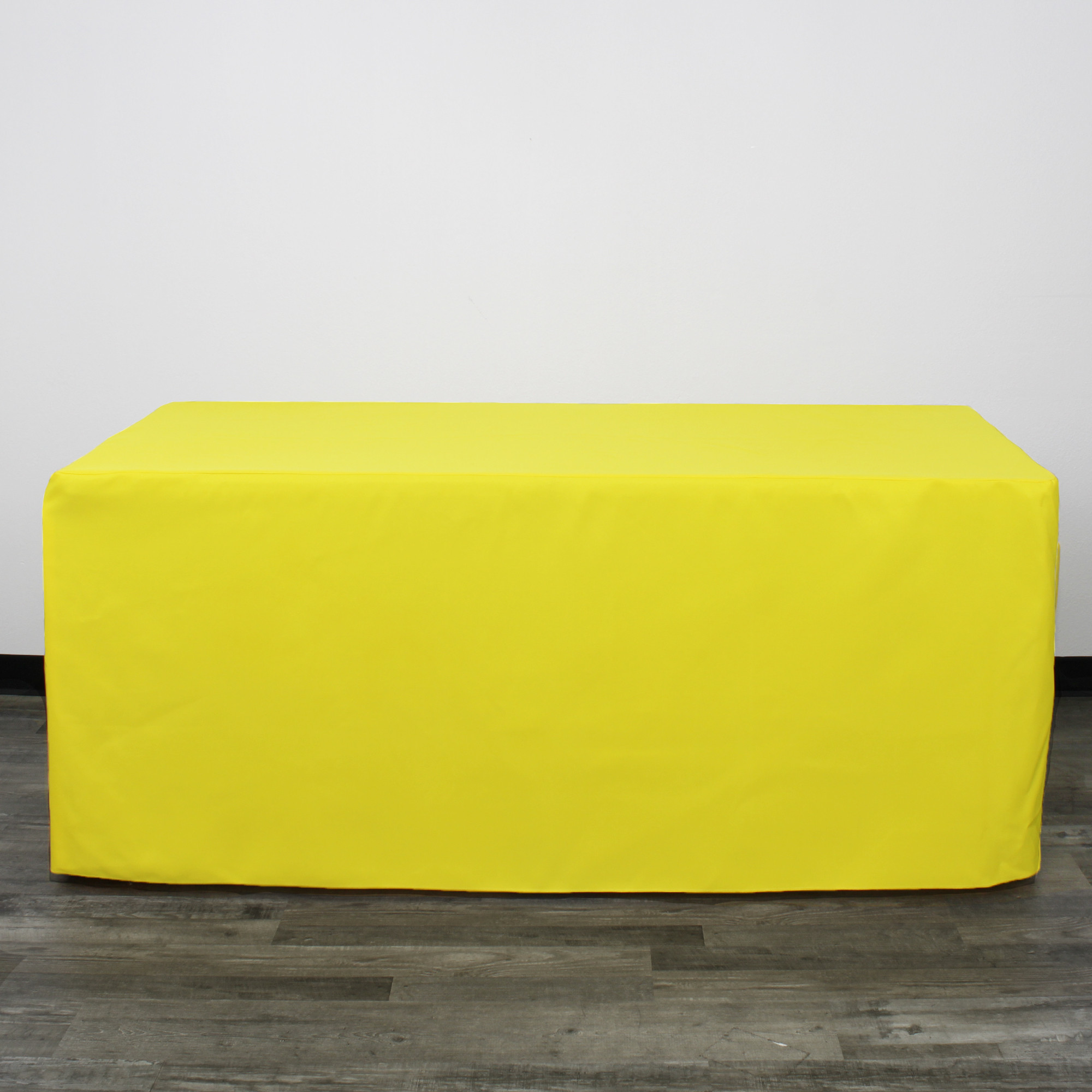 6 ft Fitted Rectangular Polyester Tablecloths Yellow front