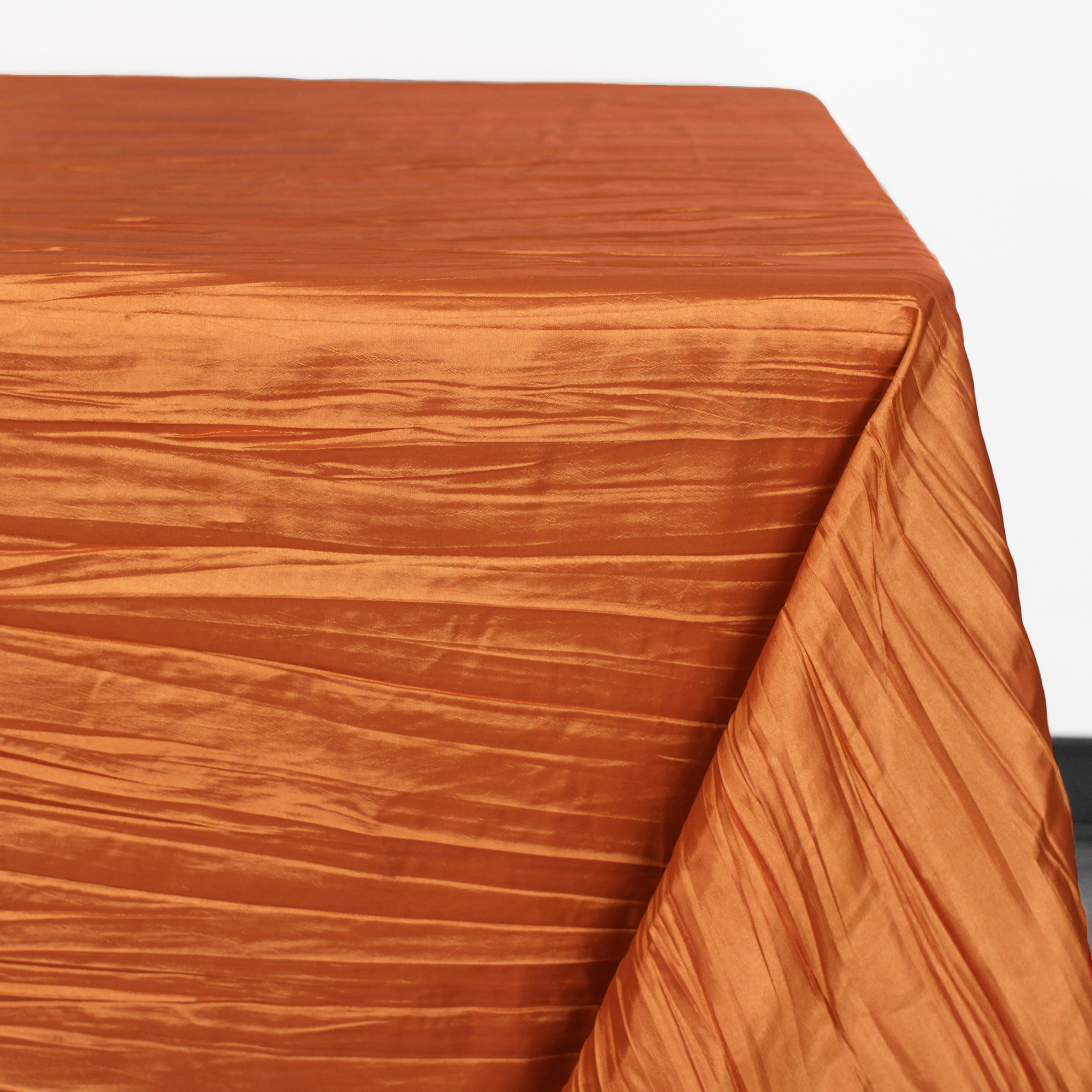 90 x 156 Inch Rectangular Crinkle Taffeta Tablecloth Burnt Orange corner
