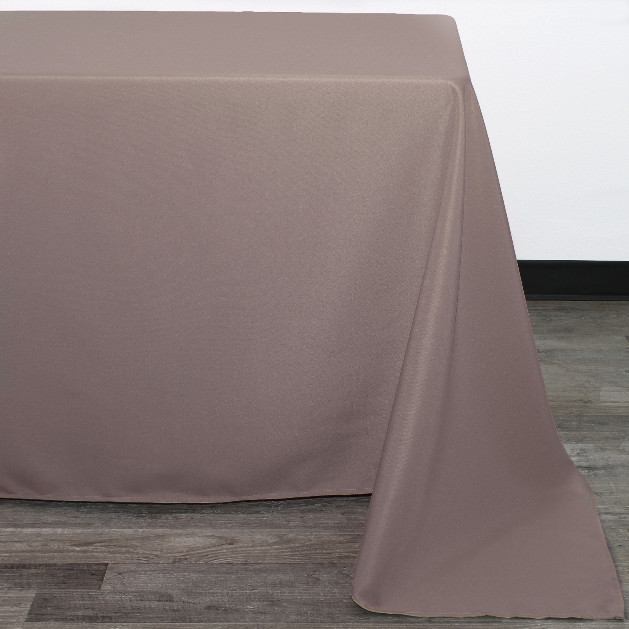 90 x 132 Inch Rectangular Polyester Tablecloth Mocha corner