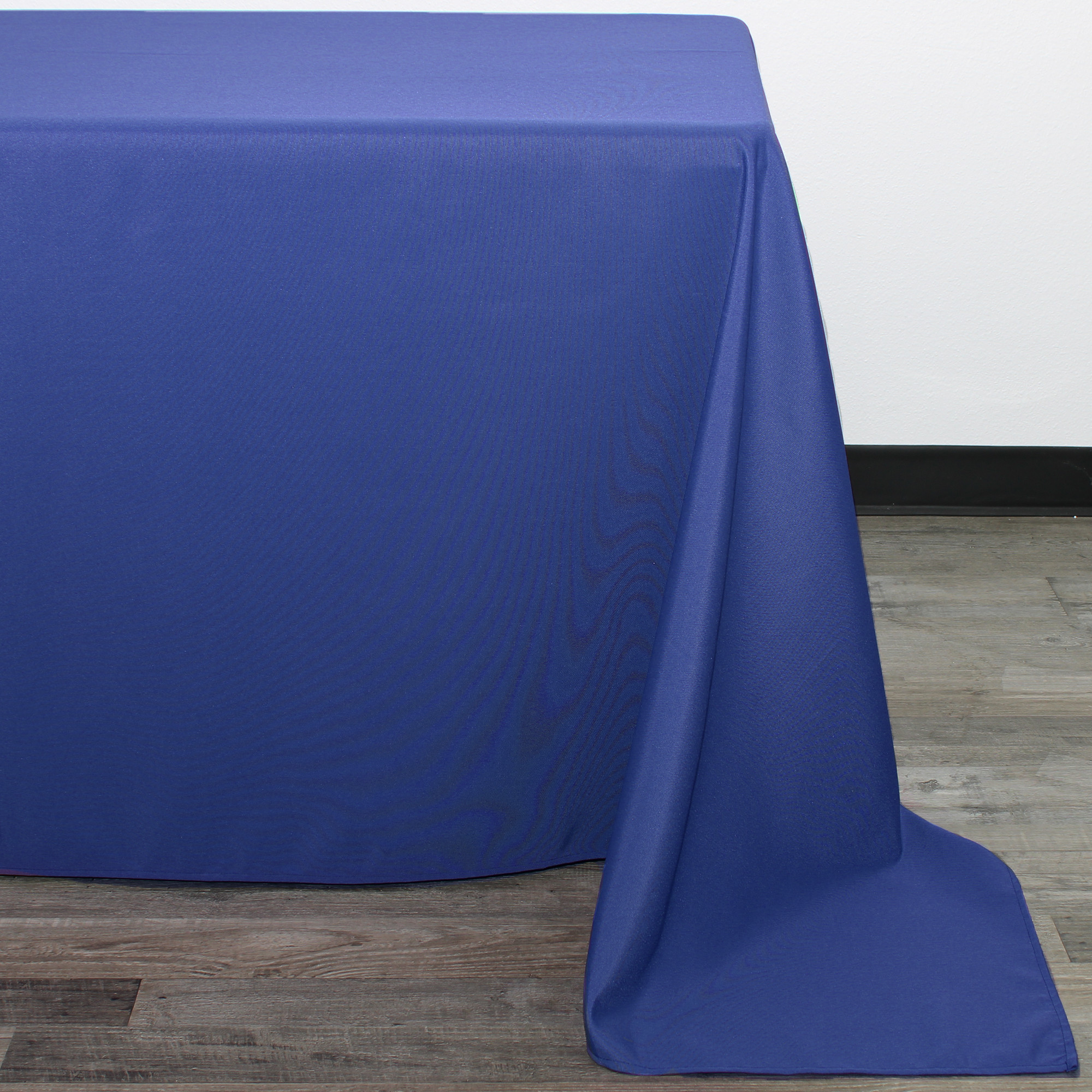 90 x 132 inch Rectangular Polyester Tablecloths Royal Blue Corner