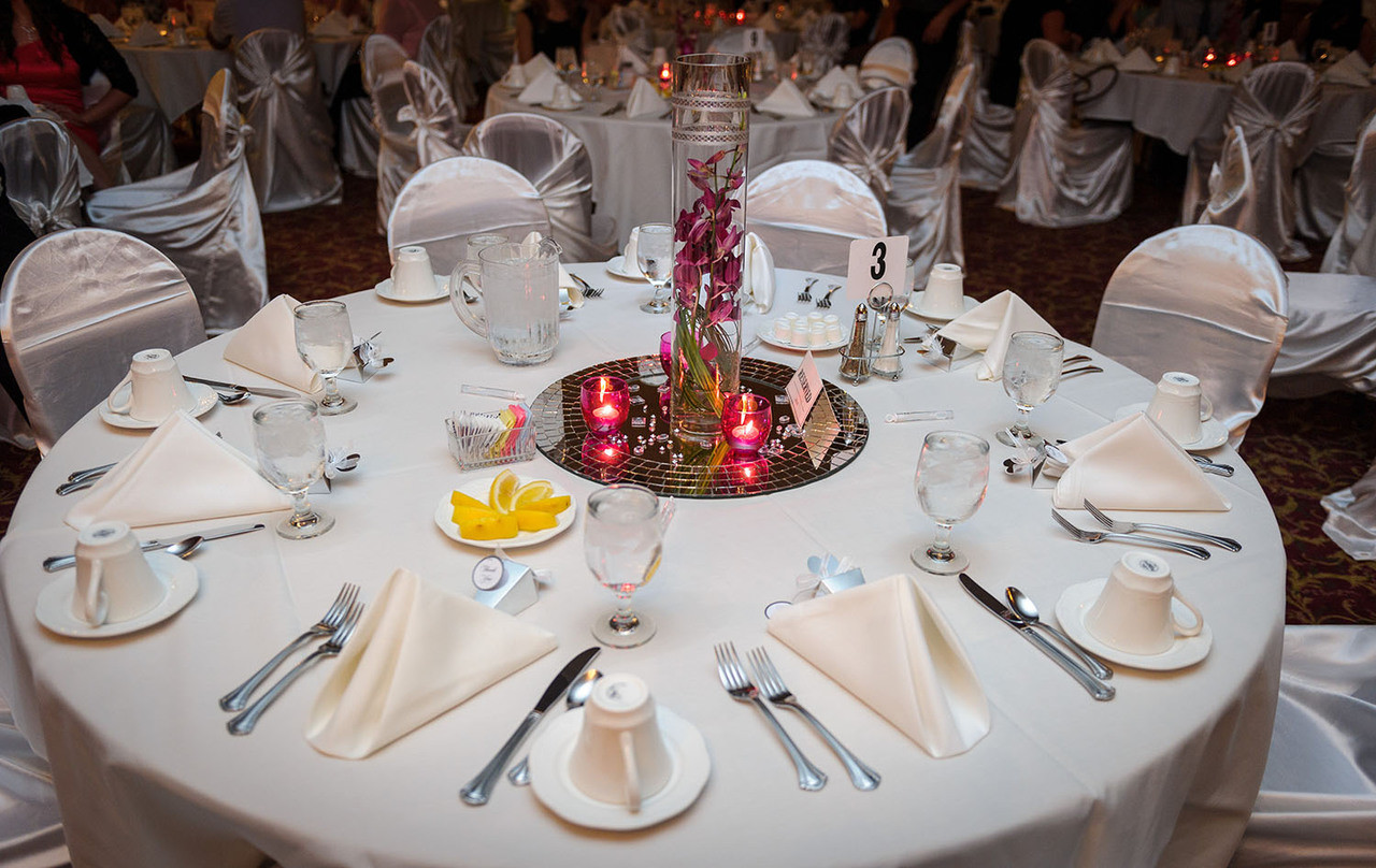 Ivory Napkins for Weddings | Wholesale Wedding Napkins