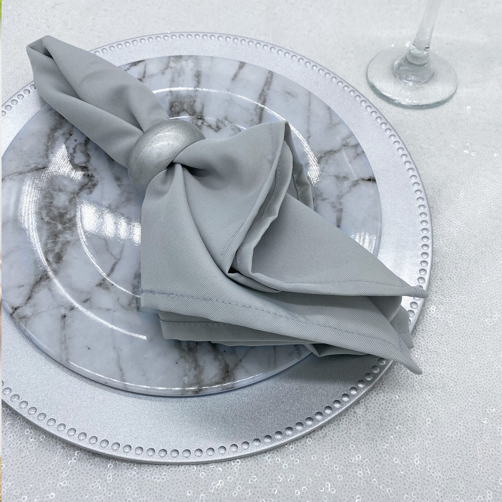 silver polyester napkins