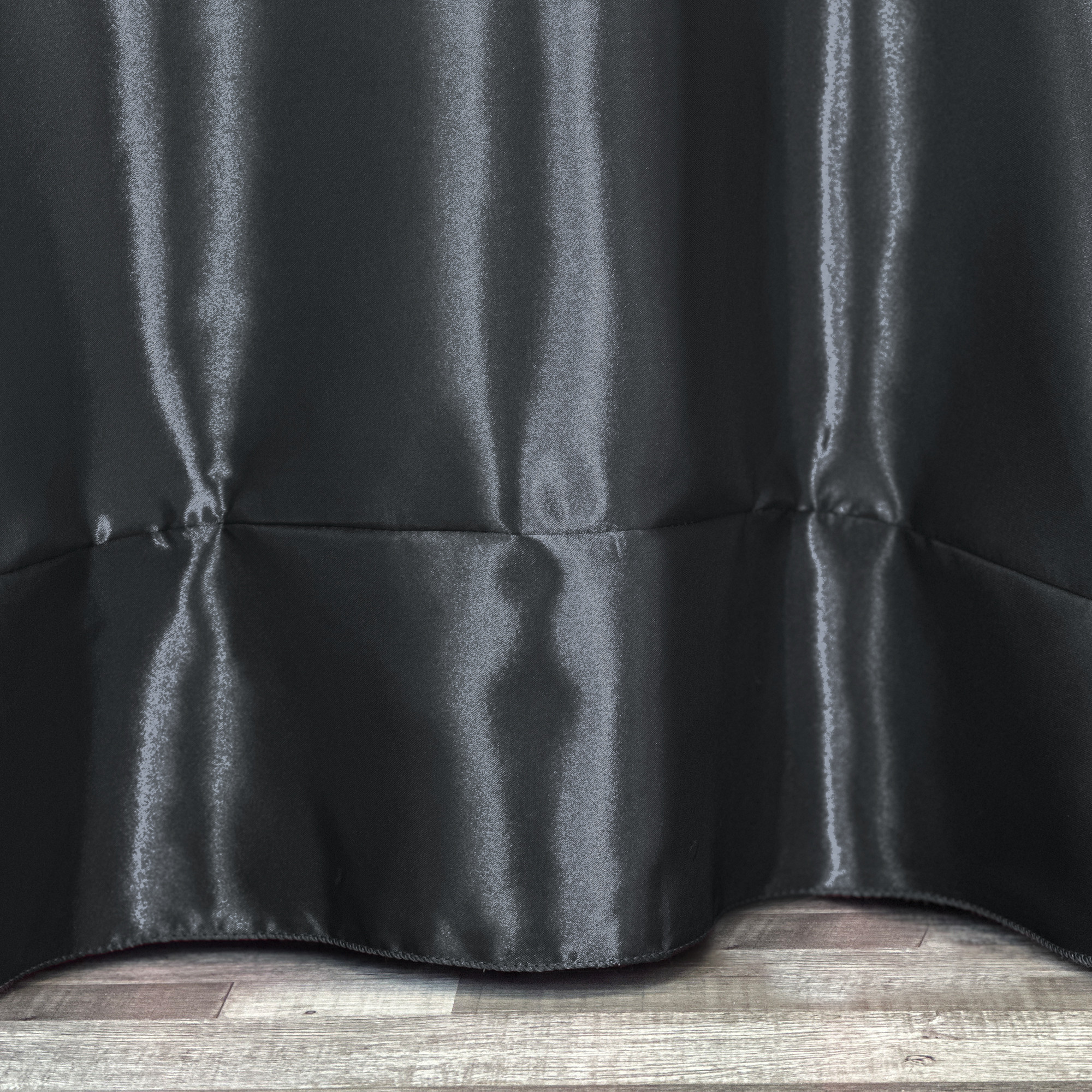 132 Inch Round Satin Tablecloth Black seam