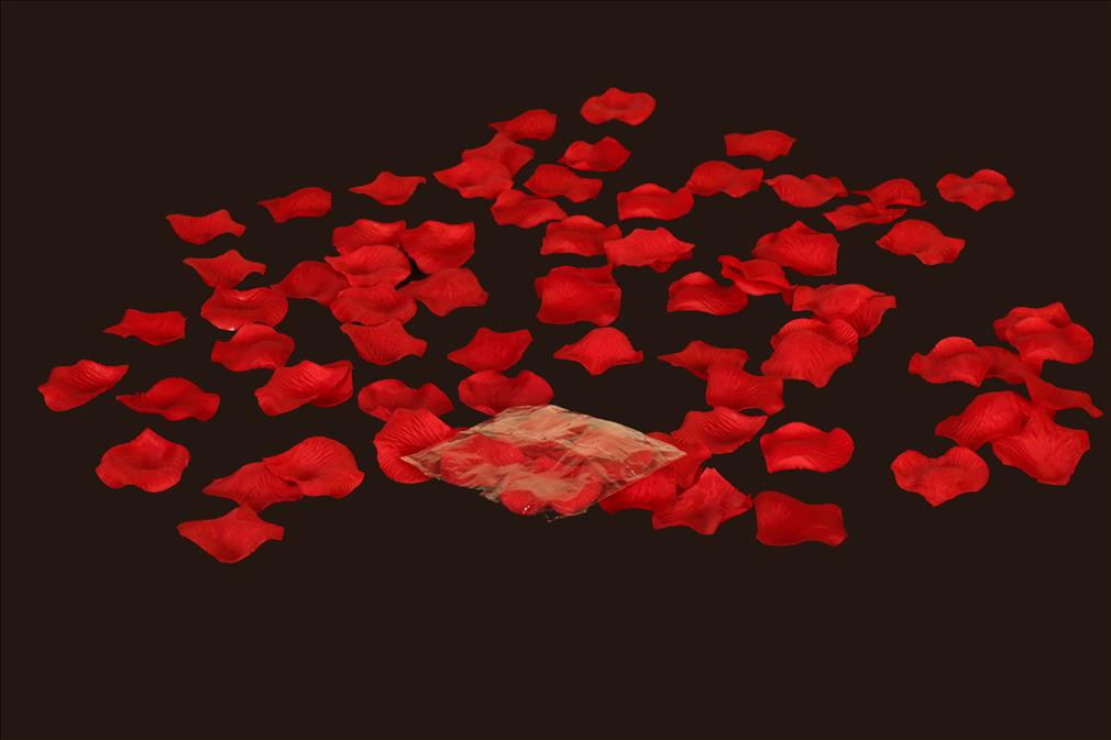 100 pcs Silk Rose Petals Red