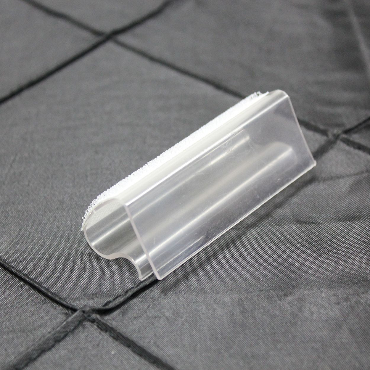 2 1/2 inch x 1 inch Standard Table Skirt Clip for Events, Parties, Weddings