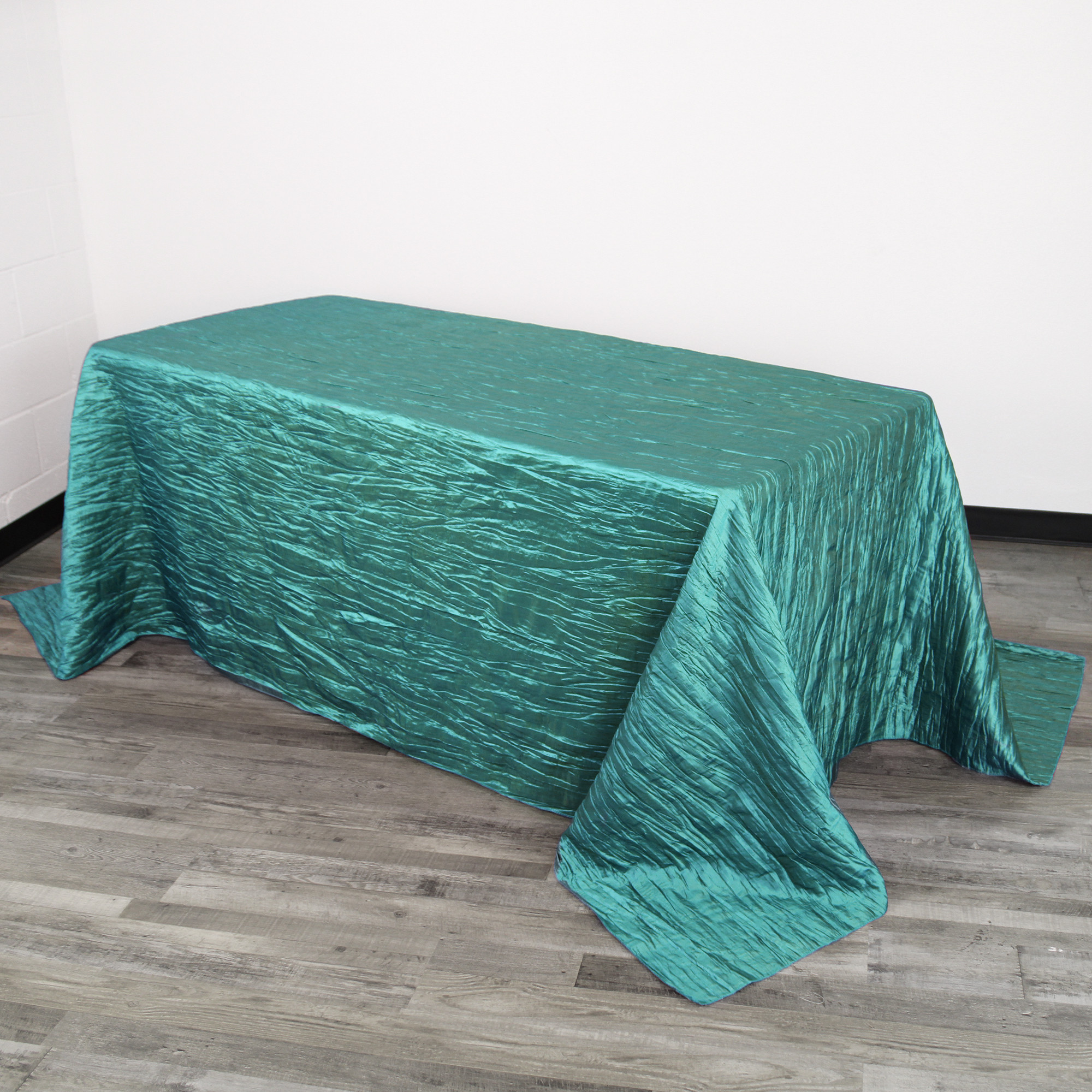 90 x 132 inch Rectangular Crinkle Taffeta Tablecloths Teal