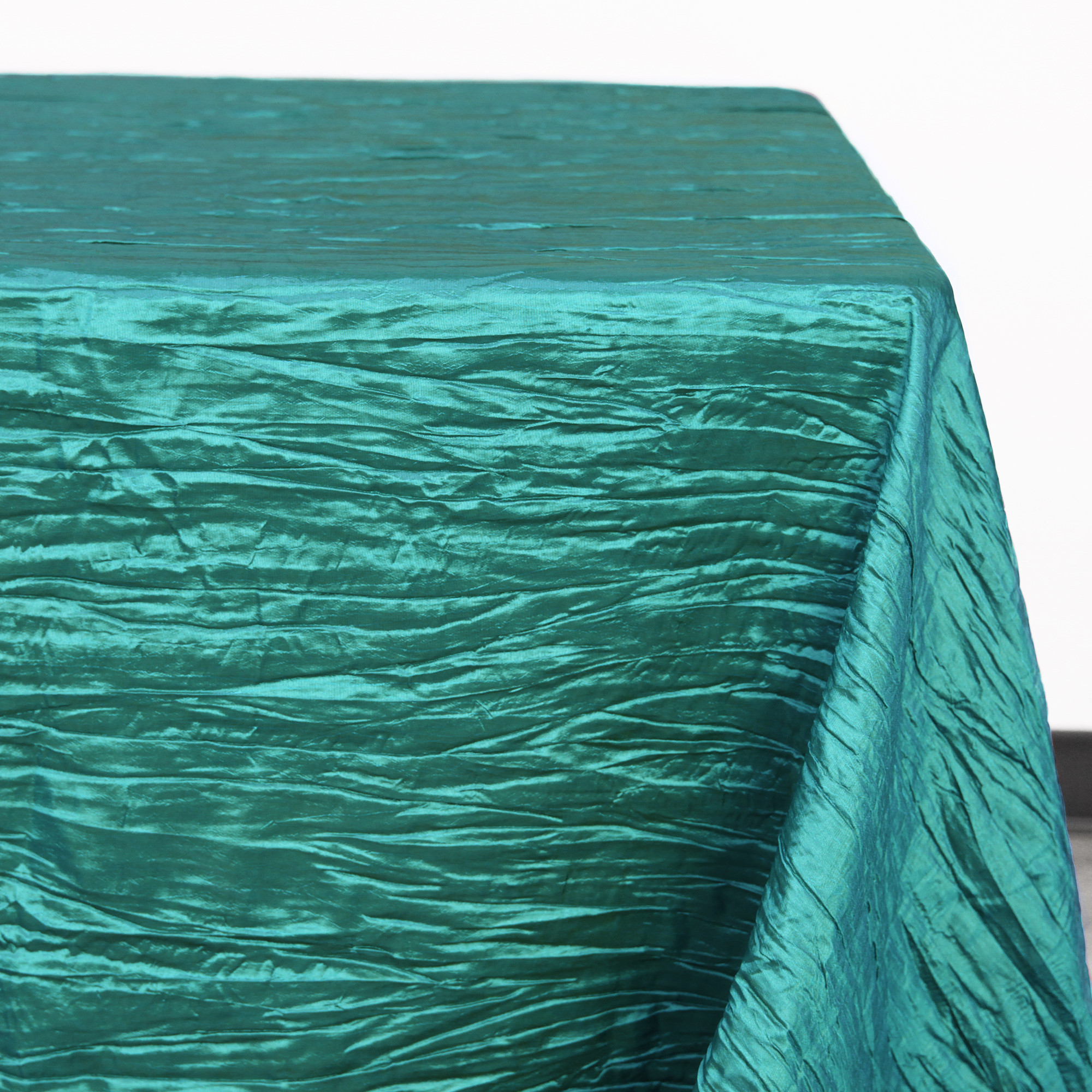 90 x 132 inch Rectangular Crinkle Taffeta Tablecloths Teal corner