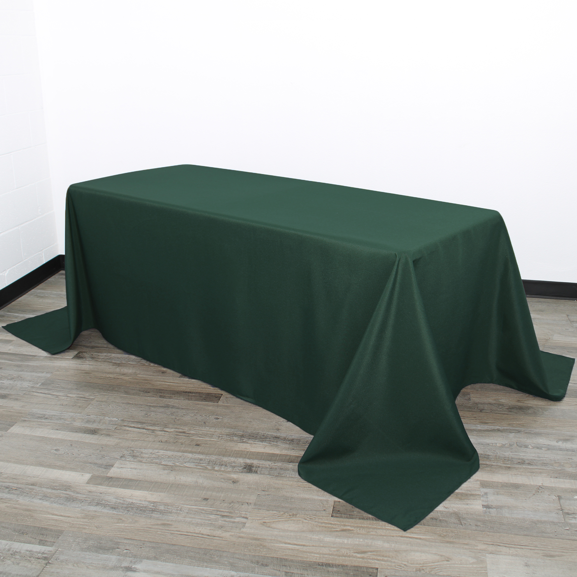 90 x 156 Inch Rectangular Polyester Tablecloth Hunter Green