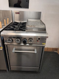 Ex-Showroom LKKOB4C-OD 2 Gas Open Burner Cooktop & 300mm RHS Griddle + Static Oven NG