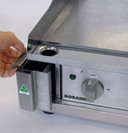 Roband G500 Commercial Electric Benchtop Griddle (10 Amp)