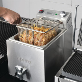 Apuro Single Tank Fryer with Timer - 1x8Ltr - 2.9kW Apuro Single Tank Fryer with Timer - 1x8Ltr - 2.9kW
