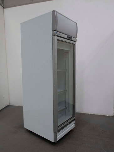 Artisan M1101 Upright Fridge