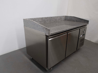 FED XPZ2600TN Saladette Fridge