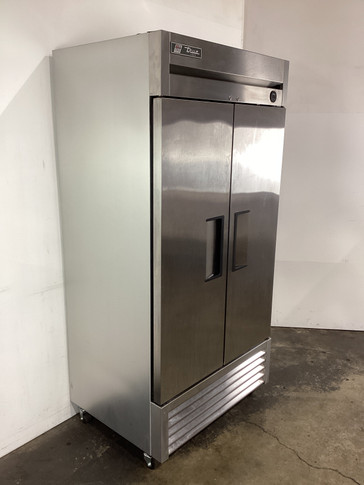 True Refrigeration T-35F Upright Freezer