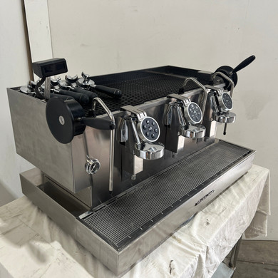 XLVI Steamhammer 3 Group Elettronica P+L Coffee Machine