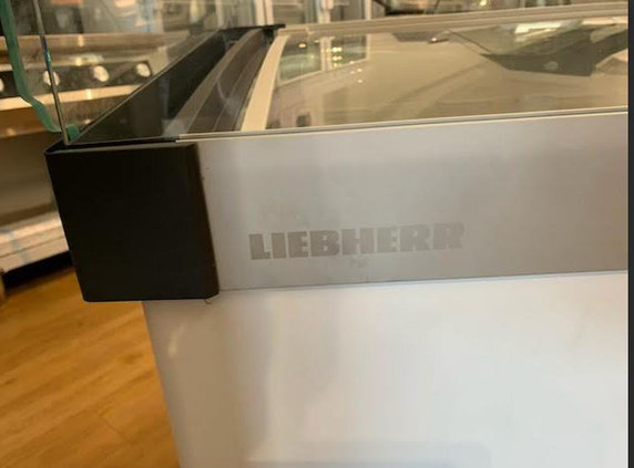 Liebherr Gelato Pack 354 Ltr Chest Freezer, Glass Canopy & 3 Baskets