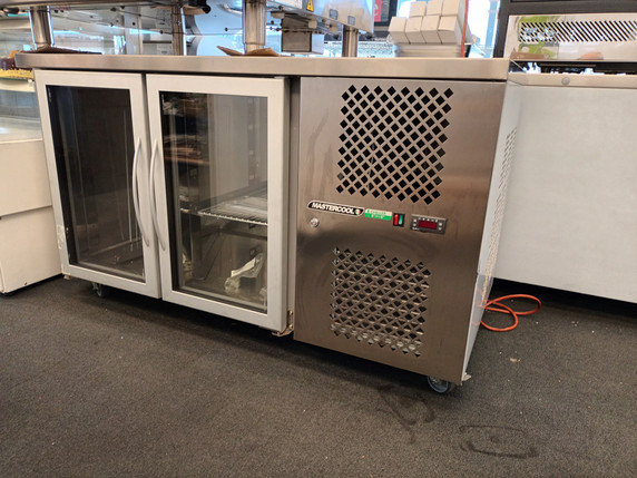 Ex-Showroom TF02MIDPV-D 2 Glass Door Stainless Counter Fridge Mastercool