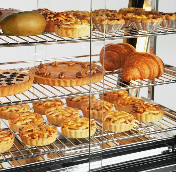 Benchstar Pie Warmer and Hot Food Display 100 Pies PW-RT/1200/1E