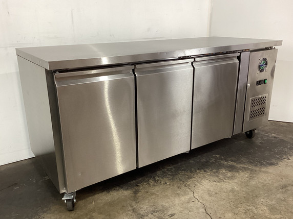 FED GN3100BT Underbench Freezer