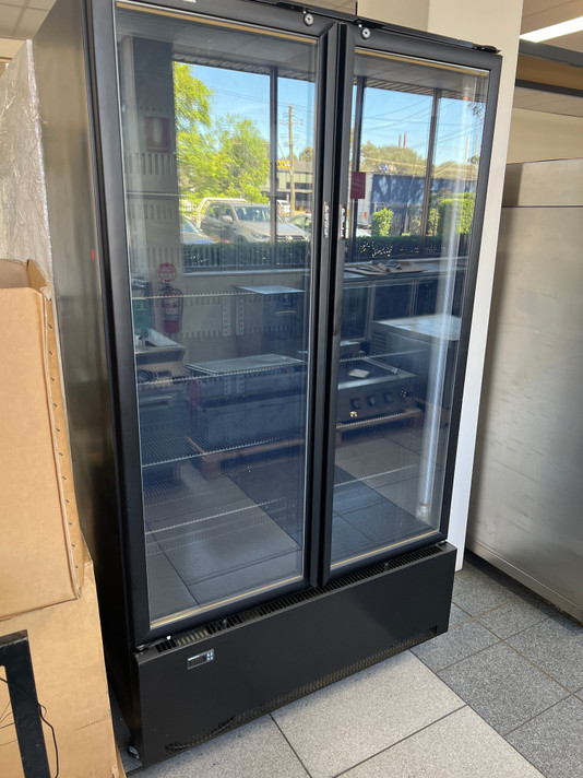 Skope RCB900 Upright Fridge