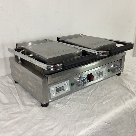 Apuro FC384-A-02 Contact Grill