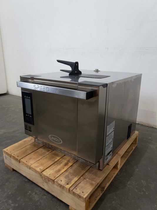 Unox XESW-03HS-EDDN Speed Oven