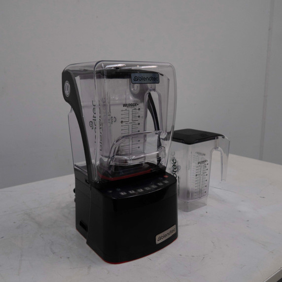 Blendtec Stealth 885 Blender