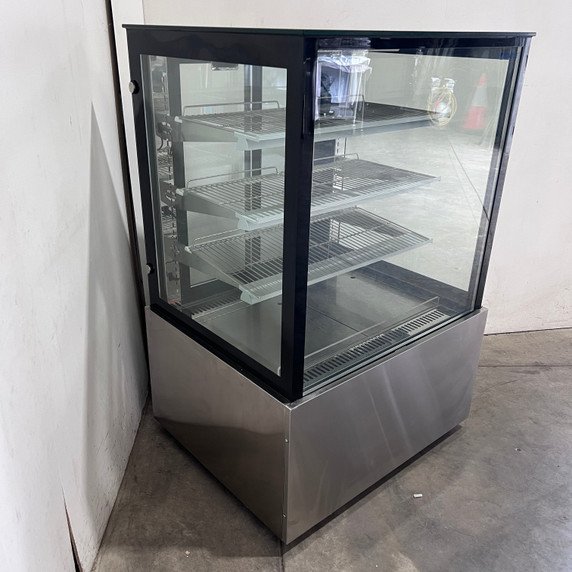 Bonvue SL830V Cake Display