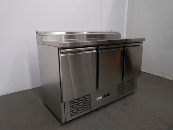 FED-X XGNS1300D Sandwich Prep Fridge