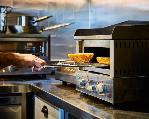 Roband GT480 Commercial Electric Griddle Toaster Combination (10 Amp)