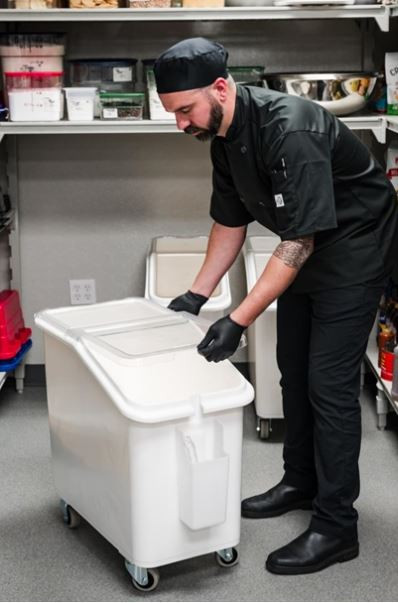 Cambro DB126 Mobile Ingredient Bin White 102Ltr