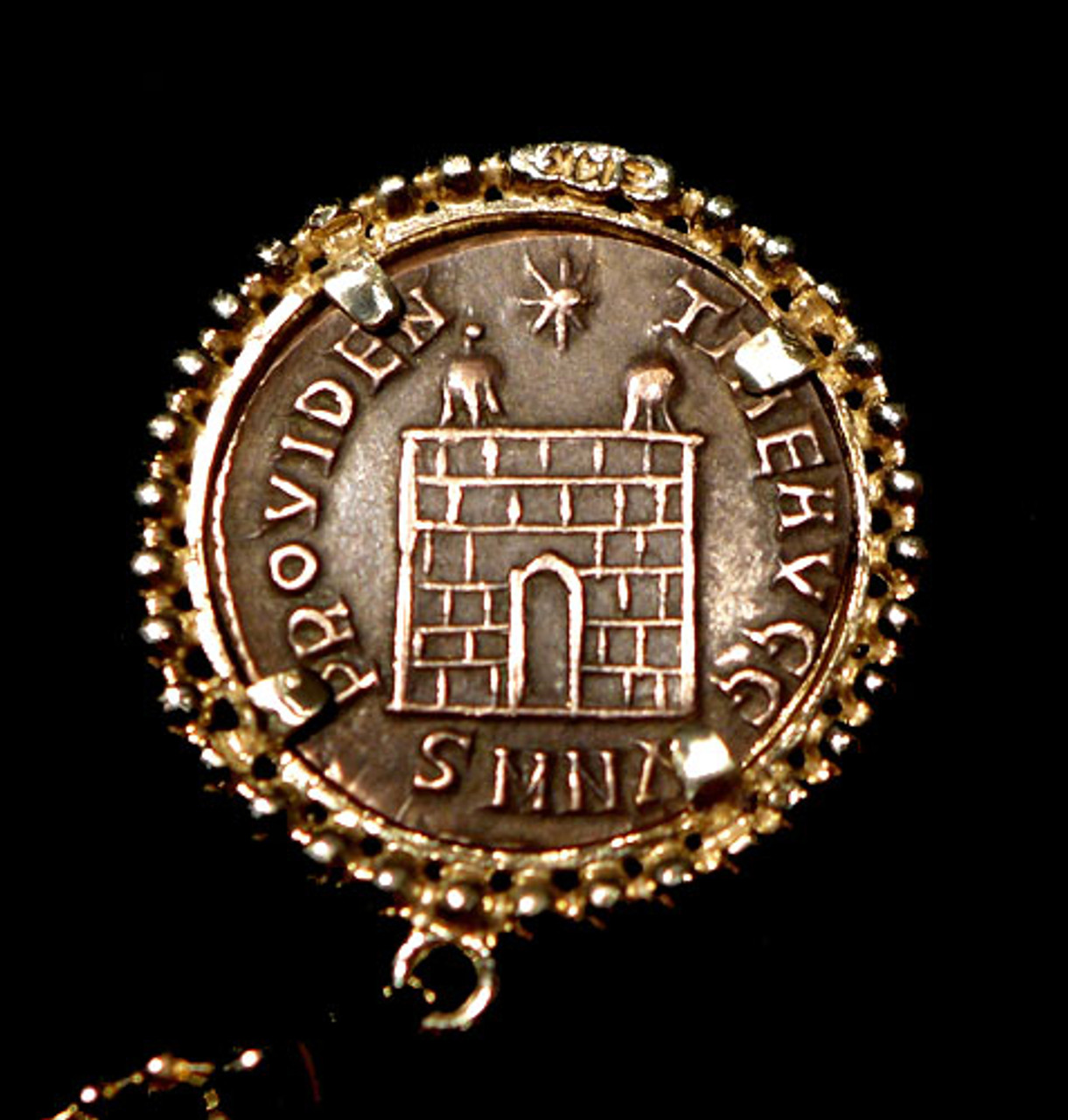 CPR210 - FINEST ANCIENT ROMAN CONSTANTINE COIN IN 14KY GOLD BEADED PENDANT SETTING