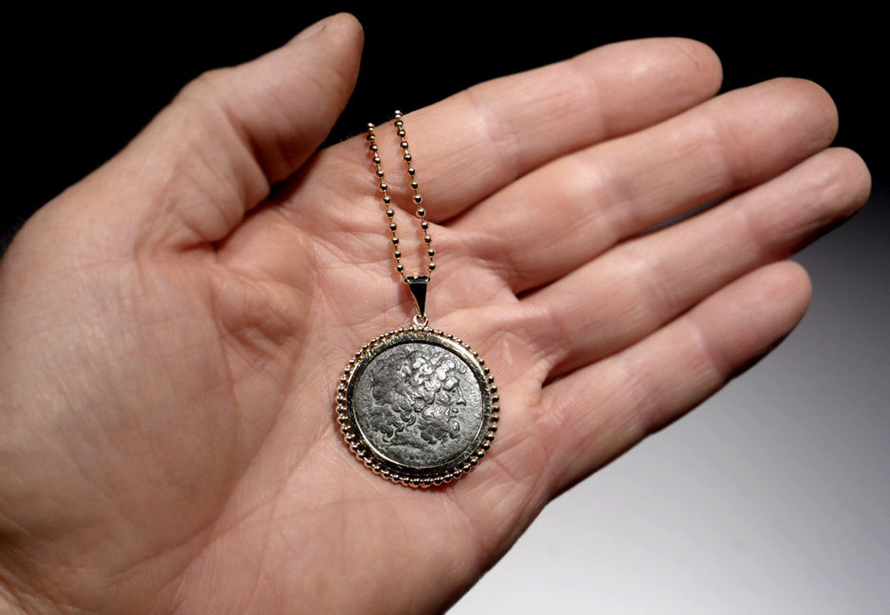 LARGE ANCIENT GREEK COIN OF ZEUS FROM THE PTOLEMAIC KINGDOM OF EGYPT IN BEADED GOLD PENDANT  *CPG201