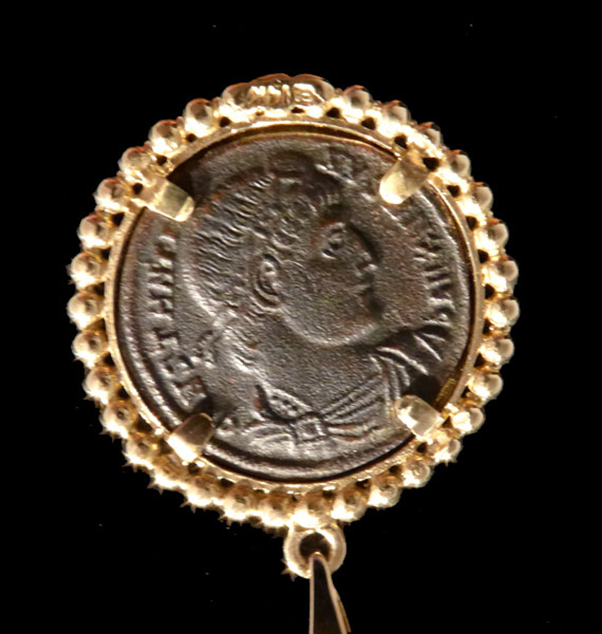 THE GLORY OF THE ARMY ANCIENT CHRISTIAN ROMAN COIN PENDANT IN 14K GOLD  *CPR222