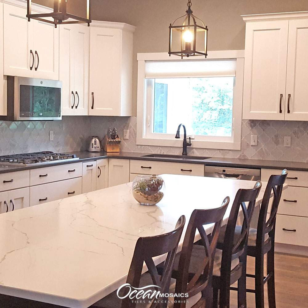 Clover Arabesque Blanco Mosaic Glass Tile