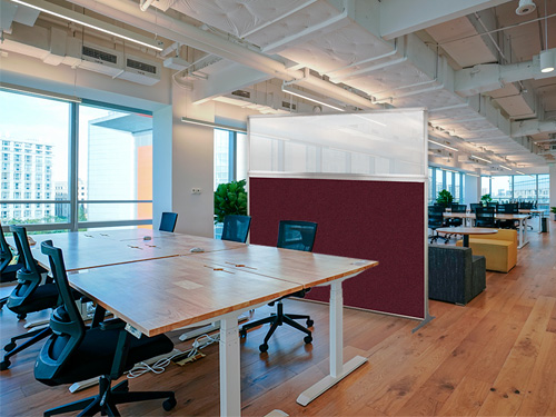 Utilize the locking casters on the Hush Screen to place the divider around the office anywhere!