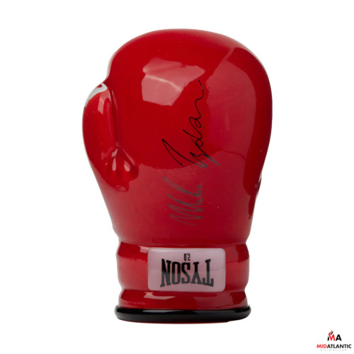 Tyson 2.0 Tyson Glove Hand Pipe