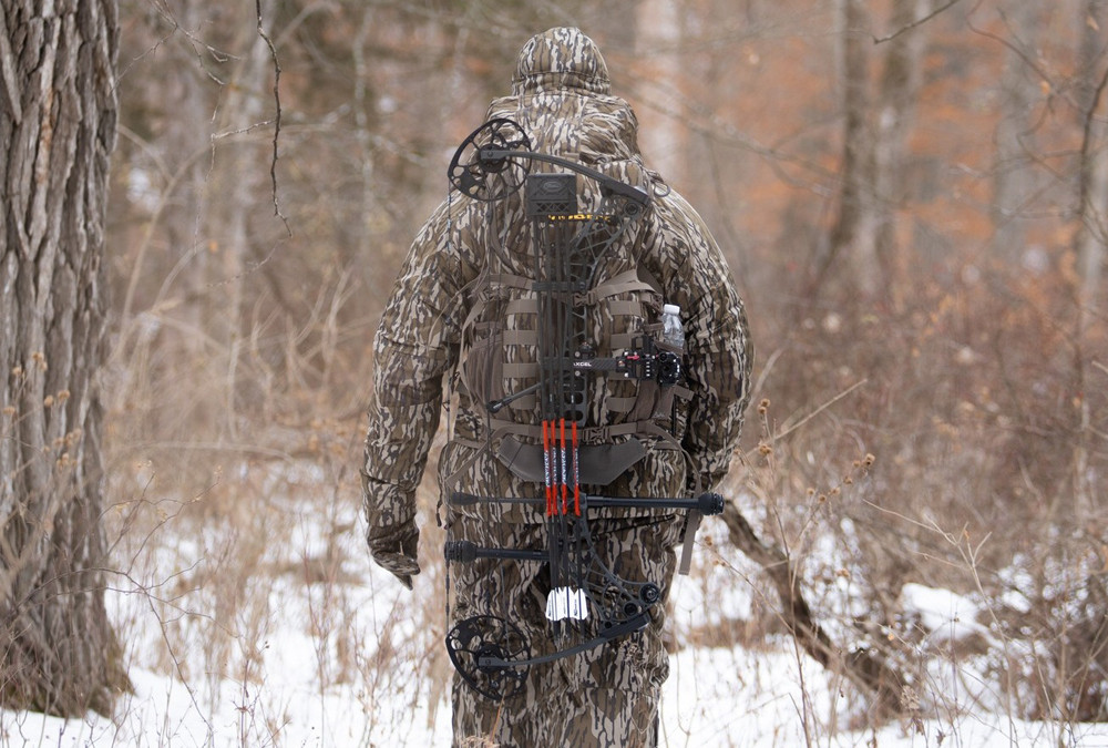 TRACKING WHITETAIL IN DECEMBER: A HUNTER’S GUIDE TO THE WINTER HUNT