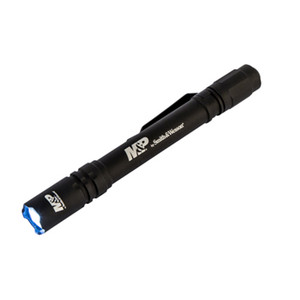 Smith & Wesson Delta Force CS Flashlight LED with 2 AAA Batteries Aluminum Black Smith & Wesson Delta Force CS Flashlight LED with 2 AAA Batteries Aluminum Black