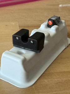 TruGlo TG231G2C Tri Pro Black Grn Orange Outline Front Rear DEMO/USED