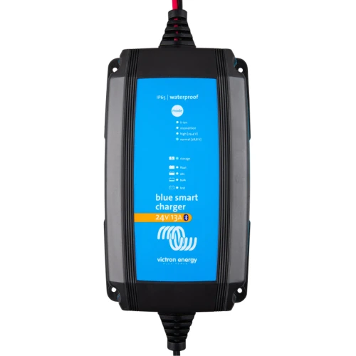 BPC241331034  Blue Smart IP65 Charger 24/13(1) 230V CEE 7/16 Victron Energy