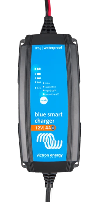BPC120435064R Blue Smart IP65s Charger 12/4(1) 230V CEE 7/17 Retail Victron Energy