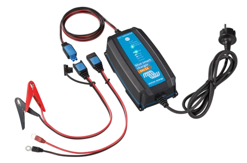 BPC240531064R  Blue Smart IP65 Charger 24/5(1) 230V CEE 7/17 Retail Victron Energy