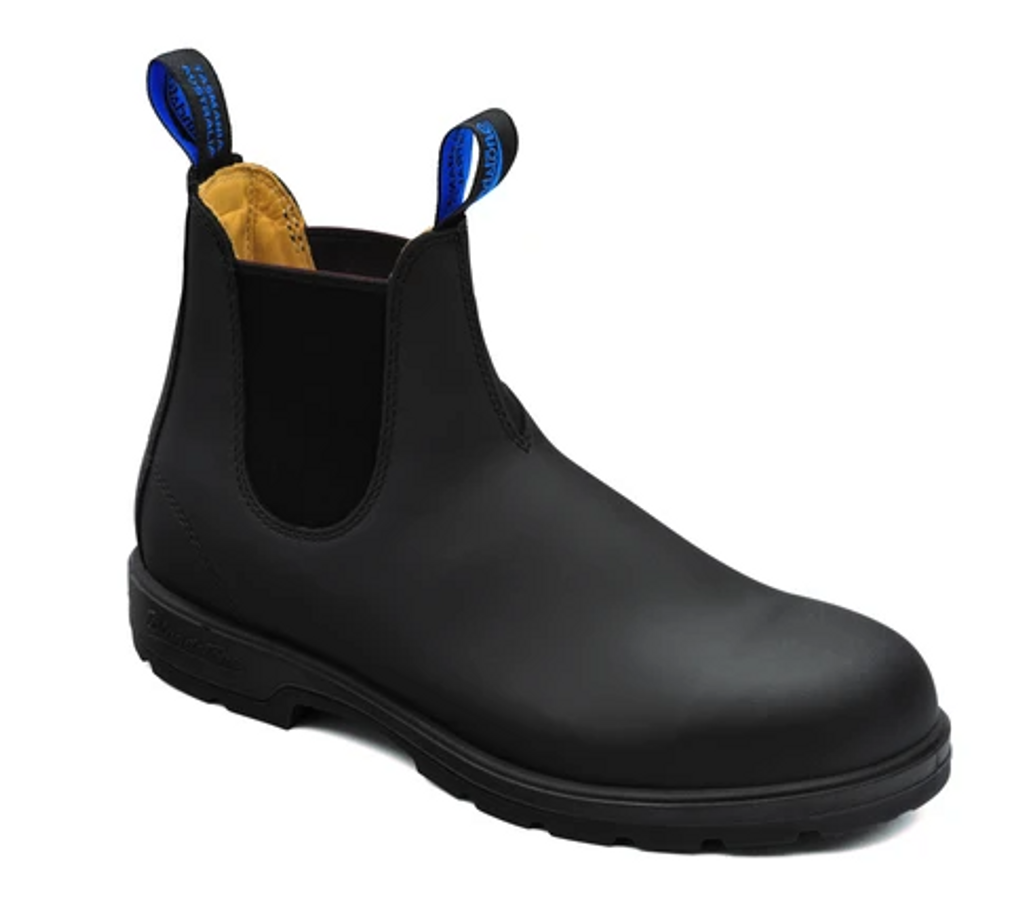 black blundstone boots