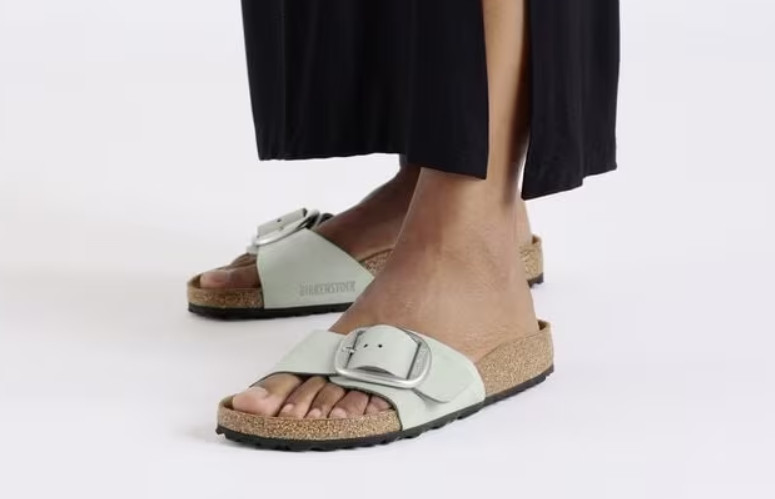 MADRID BIG BUCKLE NARROW NUBUCK PURE SAGE 1029293 - Brock's