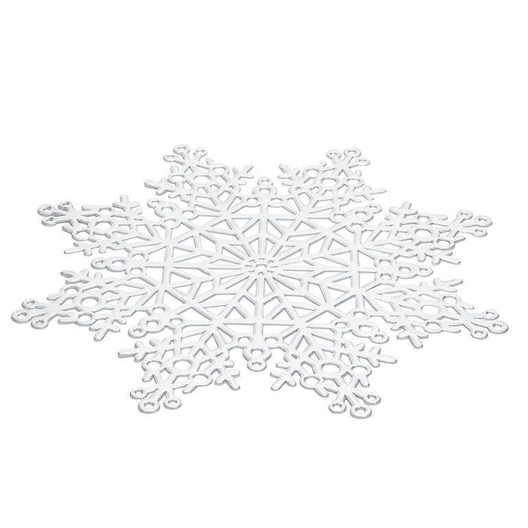 CUTOUT SNOWFLAKE PLACEMAT SILVER 27SNOWFLAKESILV