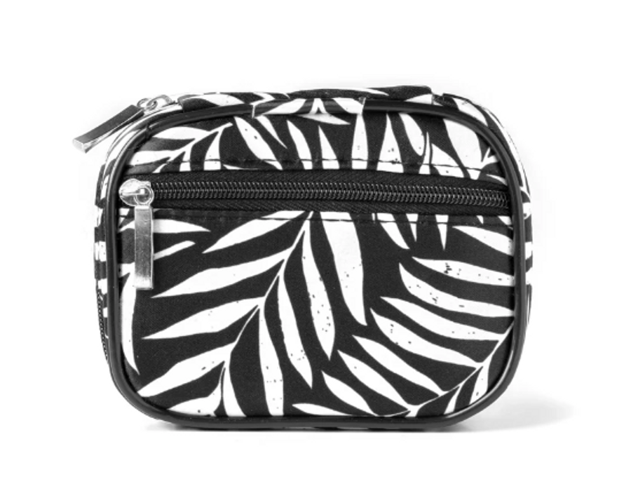 WELLNESS KEEPER ZIPPERED PILL & VITAMIN CASE