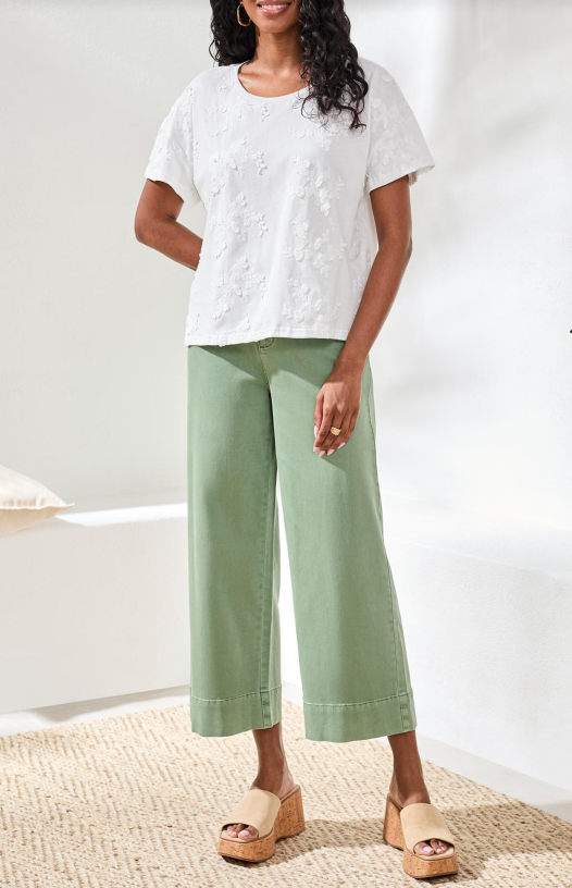 SS CREW NECK FLORAL APPLIQUE SOLID TOP 3085O-8466